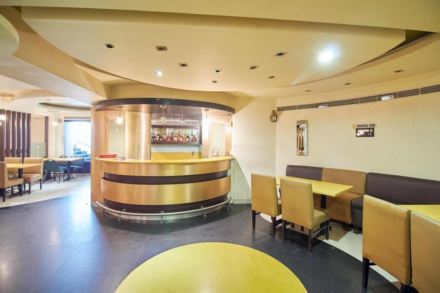 Hotel Chalukya Bangalore Luaran gambar