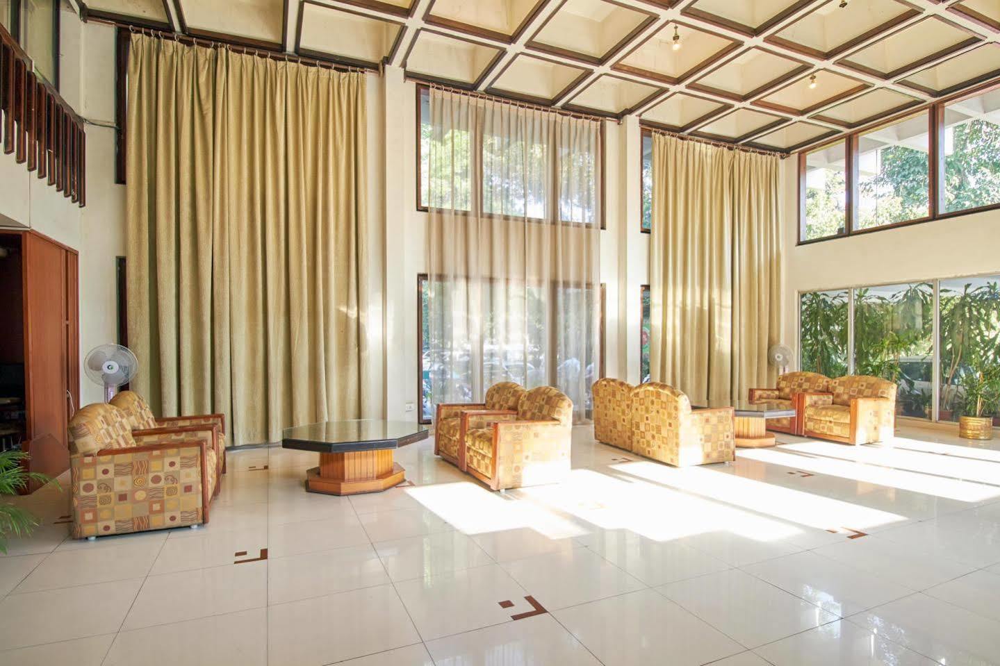 Hotel Chalukya Bangalore Luaran gambar